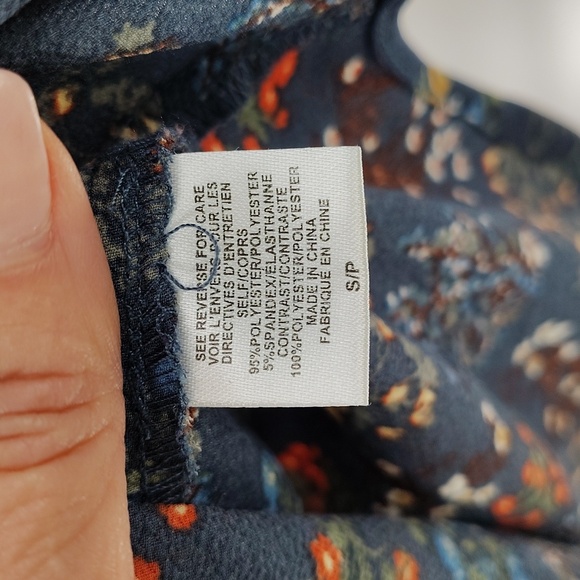 H.I.P Blouse Size Small Blue Floral Print V Neck Fall Color Top Semi Sheer - Picture 3 of 6